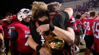 Veterans Memorial wins Game of the Week vs Flour Bluff